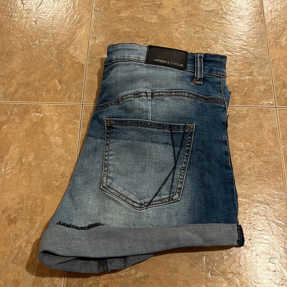 Kendall and Kylie dark wash jean short